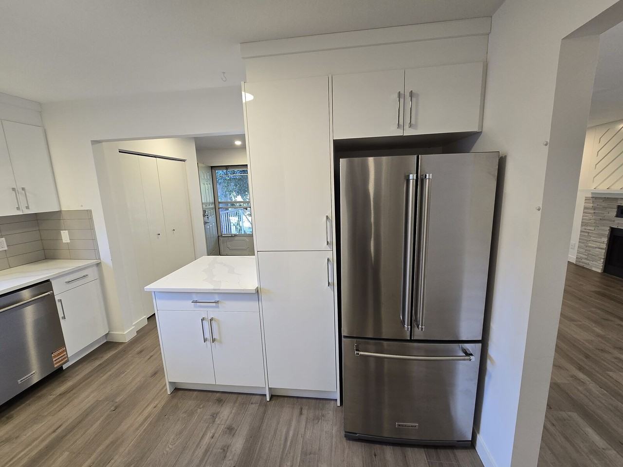 10425 77 St Nw - Photo 5 of 36