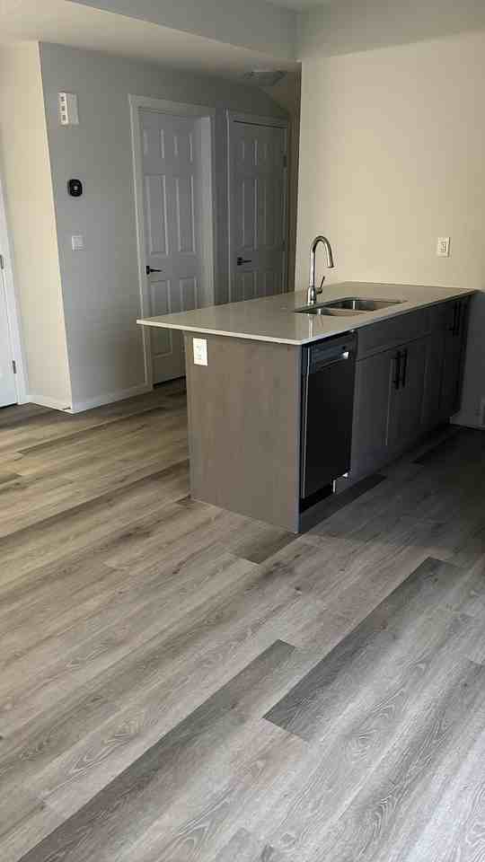 162 Carringford Close Nw - Photo 5 of 11