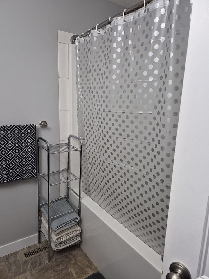 105 Hinshaw Dr - Photo 5 of 8