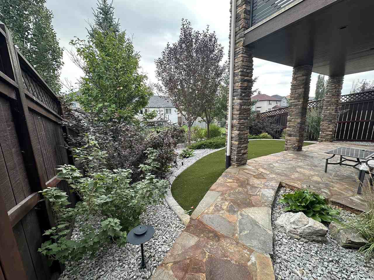 88 Somerglen Common Sw - Photo 2 of 19