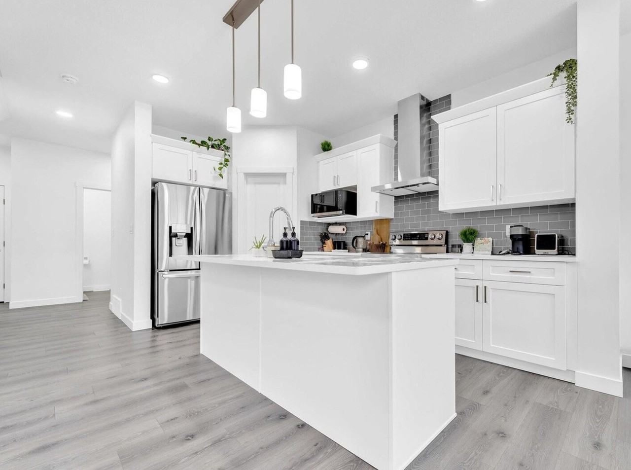 2117 209a St Nw - Photo 2 of 11