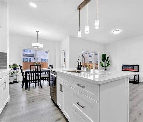 2117 209a St Nw - Photo 3 of 11