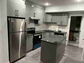 219 37 St Sw - Photo 1 of 1