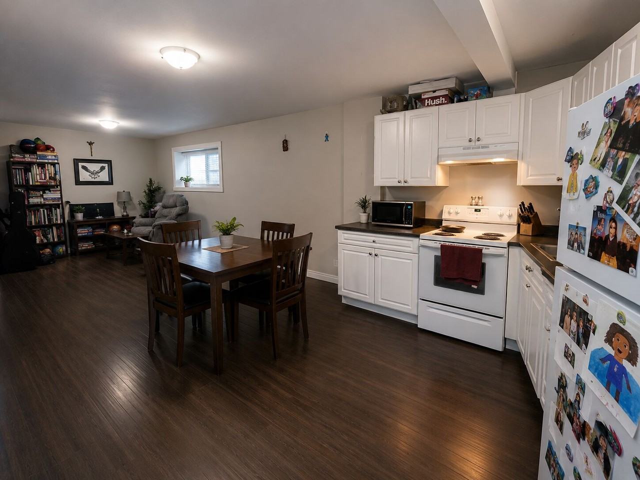 627 Thirteenth St - Photo 2 of 5