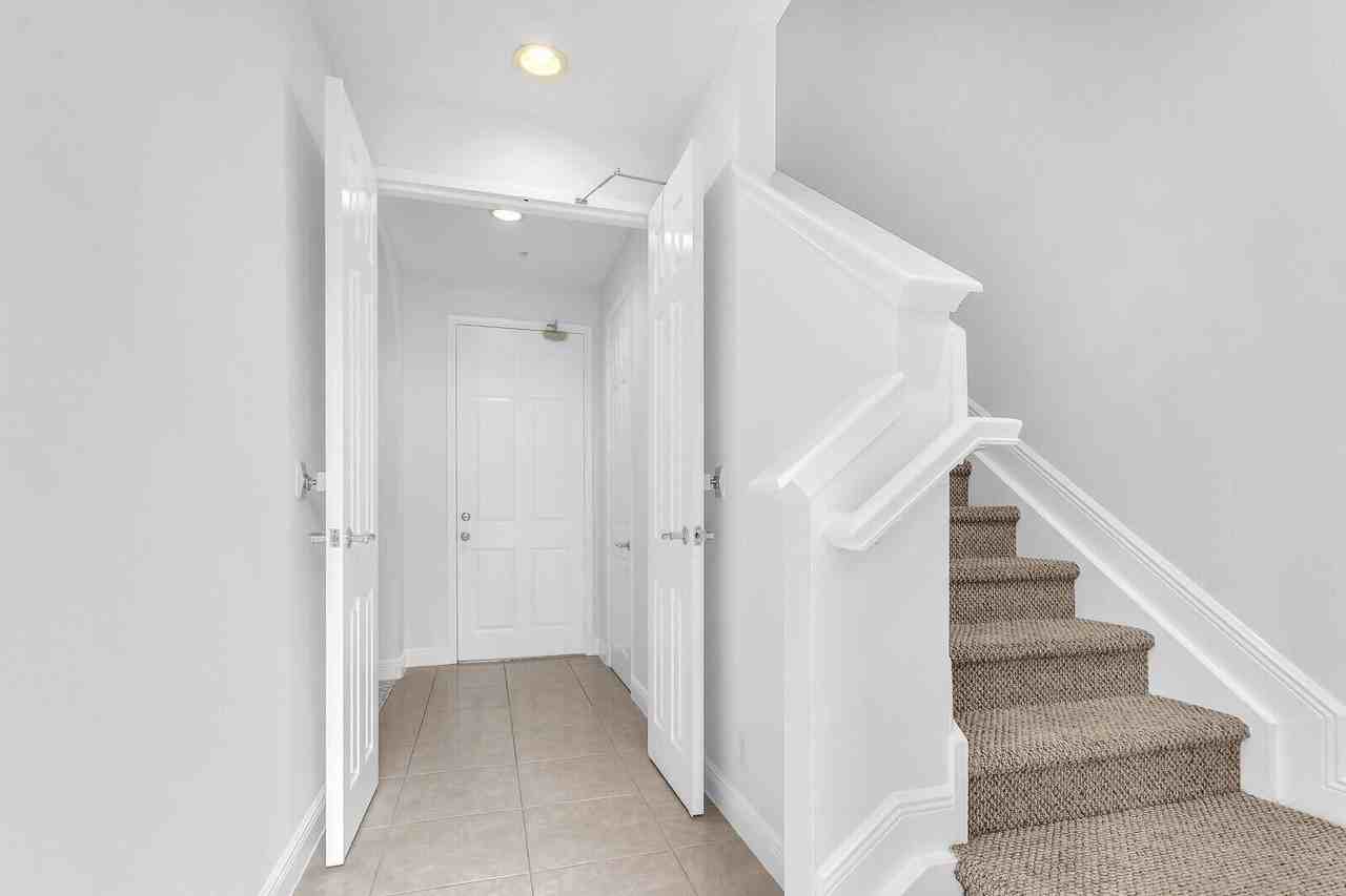 119 Osceola Ln - Photo 2 of 22
