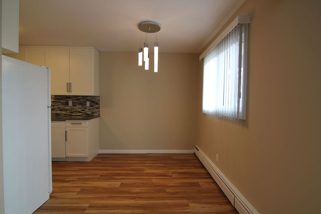 10714 - 10714 78 Ave Nw - Photo 5 of 15