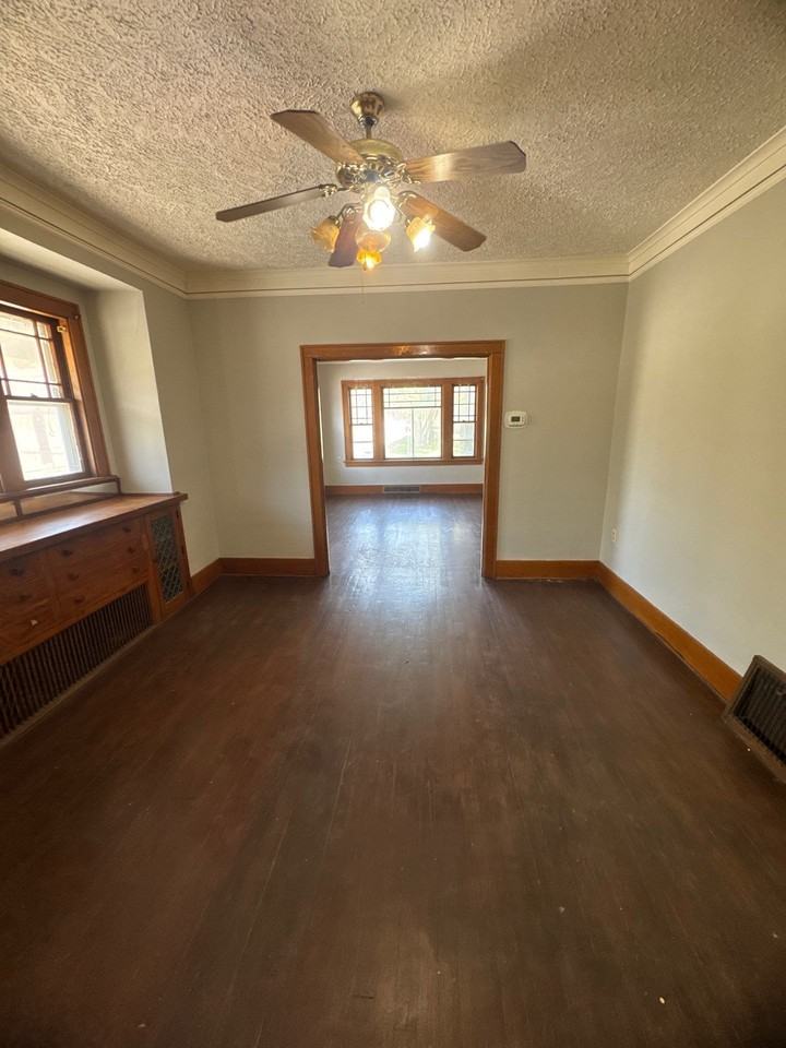2887 Mary St #1 - Photo 4 of 22