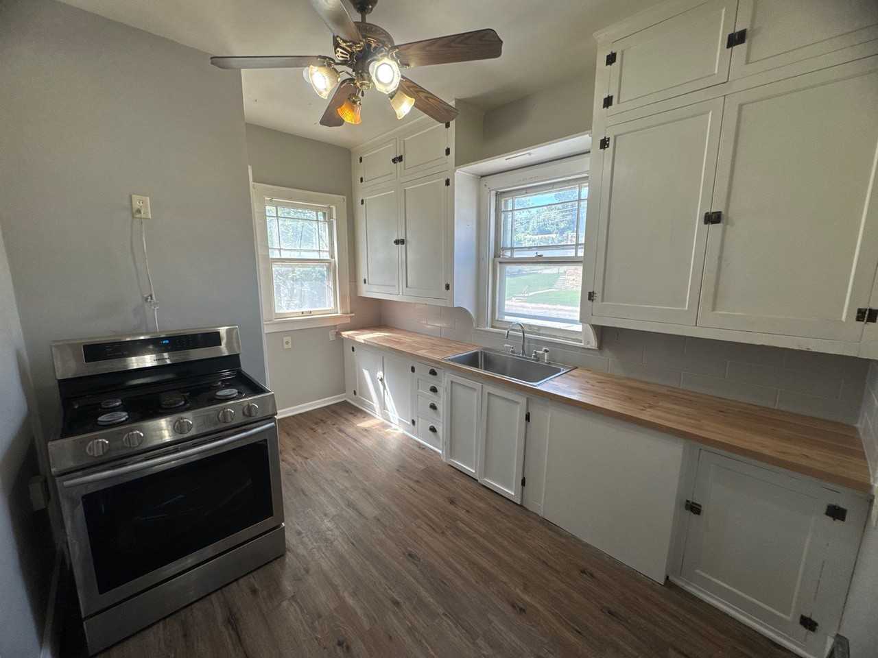 2887 Mary St #1 - Photo 7 of 22