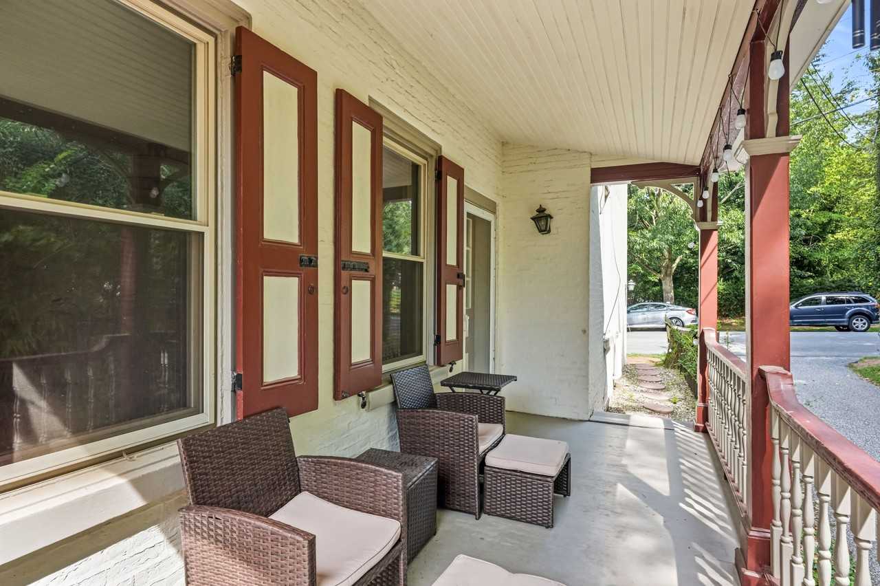 124 E Biddle St #1 - Photo 6 of 45