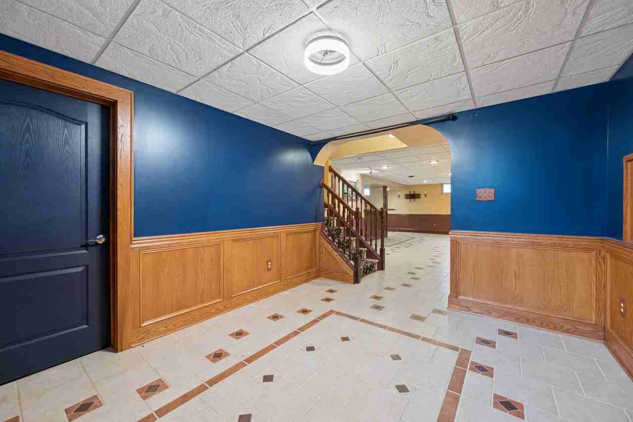 5562 Sponseller Ct #1 - Photo 6 of 16