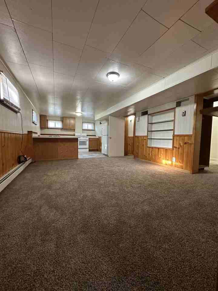 844 1/2 Parkhill Dr #1-2 - Photo 3 of 7