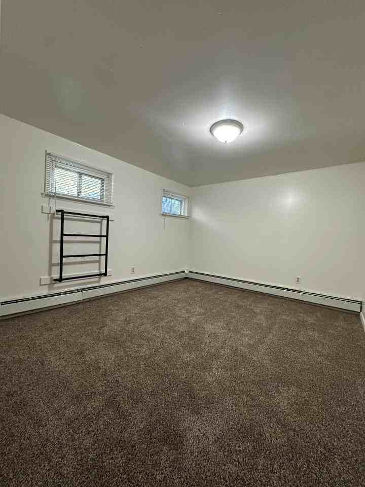 844 1/2 Parkhill Dr #1-2 - Photo 6 of 7