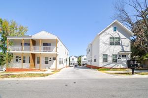featured image of 1222 W James St #1