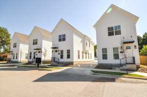 featured image of 1430 S Dunn Ave #1