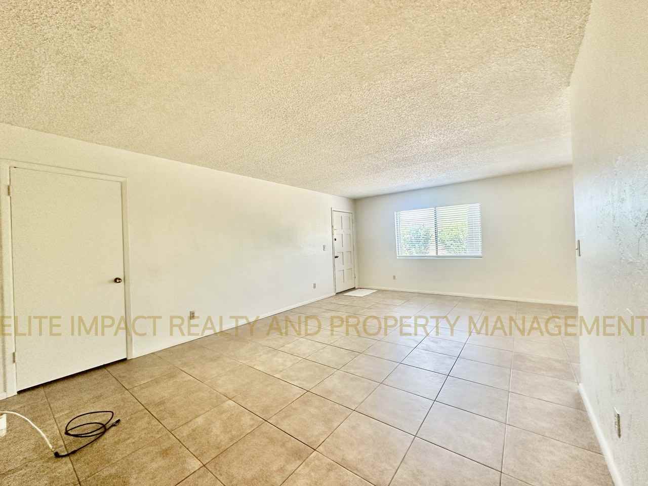 810 S Kolb Rd #27 - Photo 4 of 24