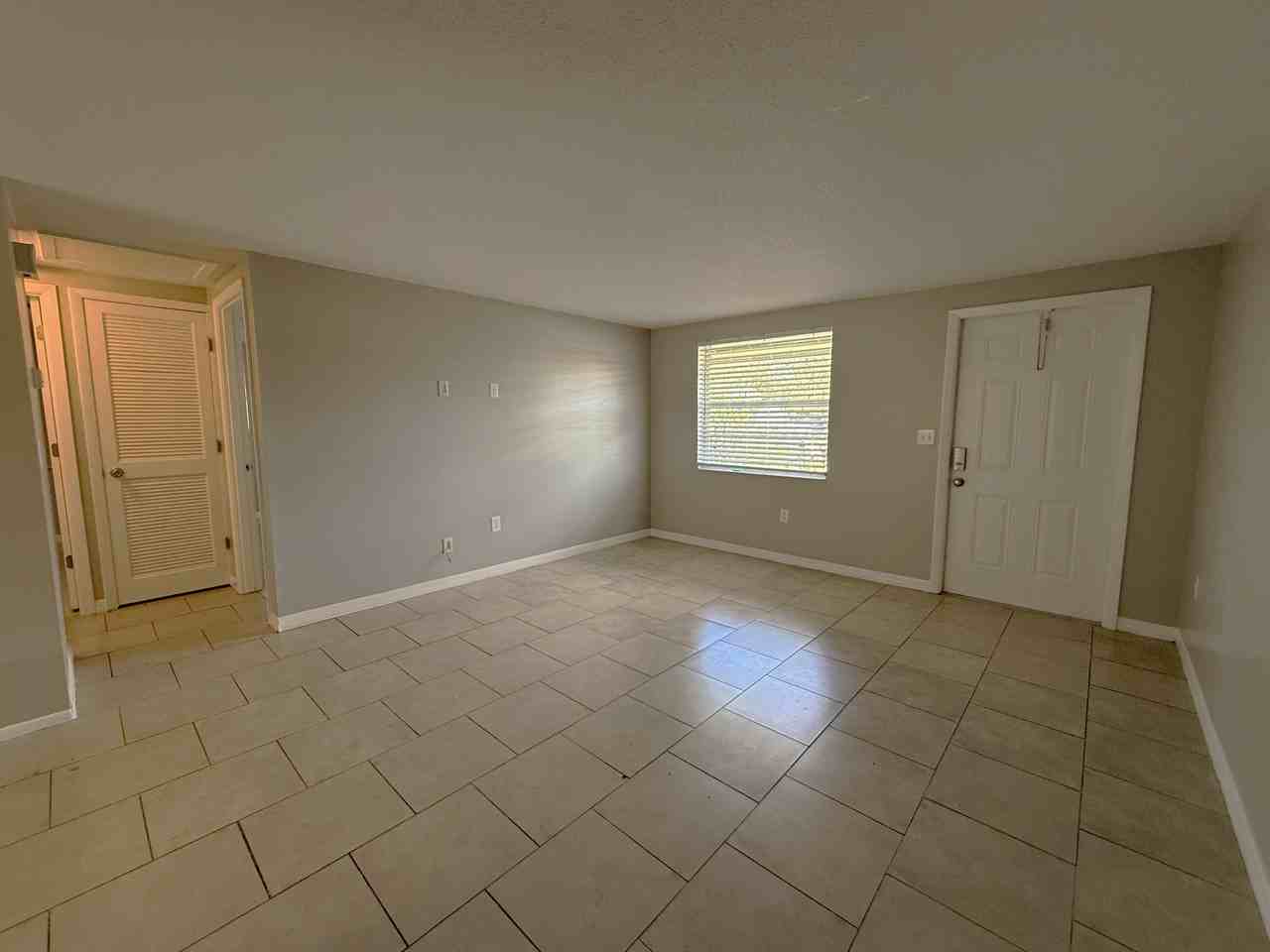 536 Briarwood Rd #1 - Photo 3 of 13