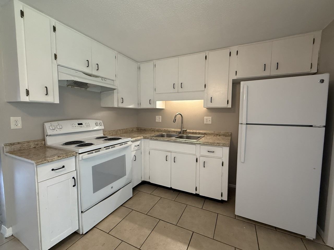 536 Briarwood Rd #1 - Photo 5 of 13