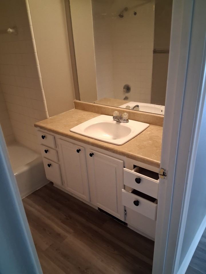 5436 Cresthaven Ln #3 - Photo 4 of 22