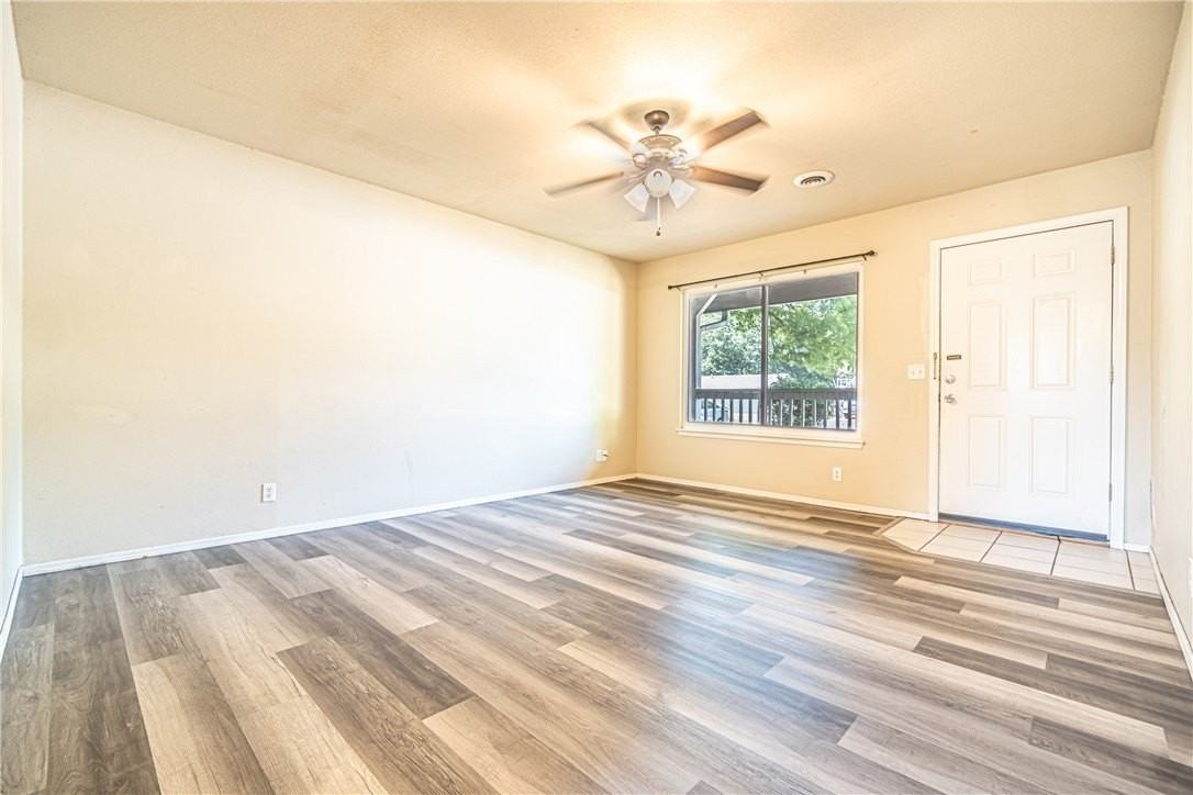 1506 Janda Dr - Photo 4 of 12