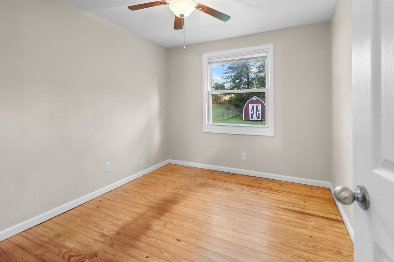890 19th Ave W #1 - Photo 6 of 20