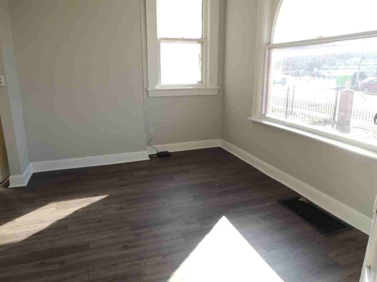 68 N Lincoln St #2 - Photo 4 of 9