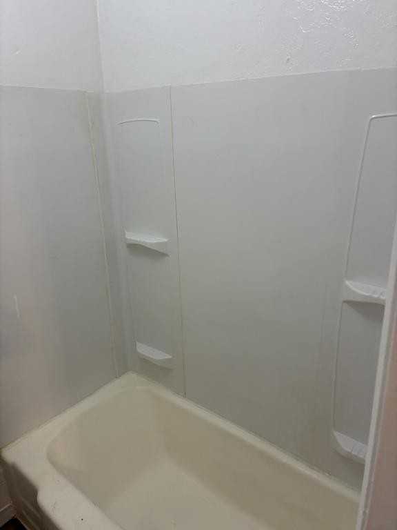 115 Burton Dr - Photo 4 of 7