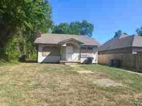 217 E Woodrow St - Photo 1 of 1