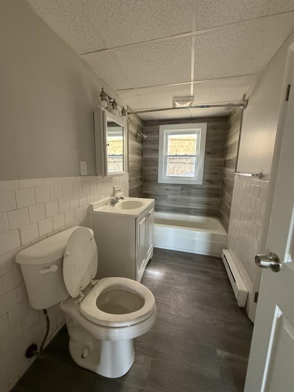 183 Lowell St - Photo 2 of 6