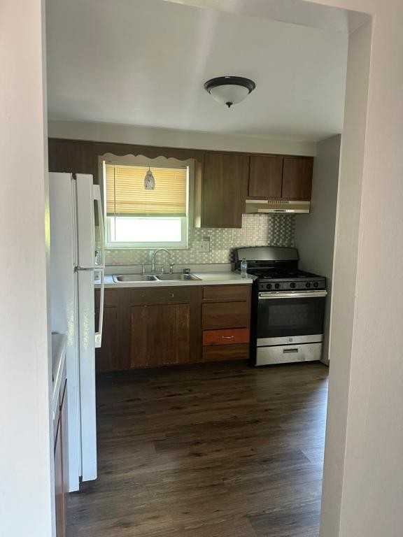 2025 Denning Way - Photo 6 of 16