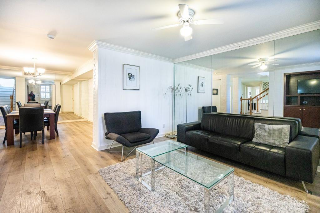 1305 Vernon St - Photo 3 of 14