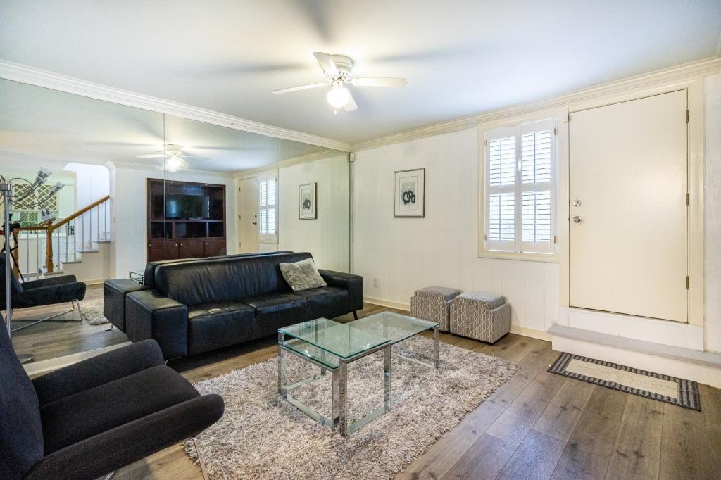 1305 Vernon St - Photo 4 of 14