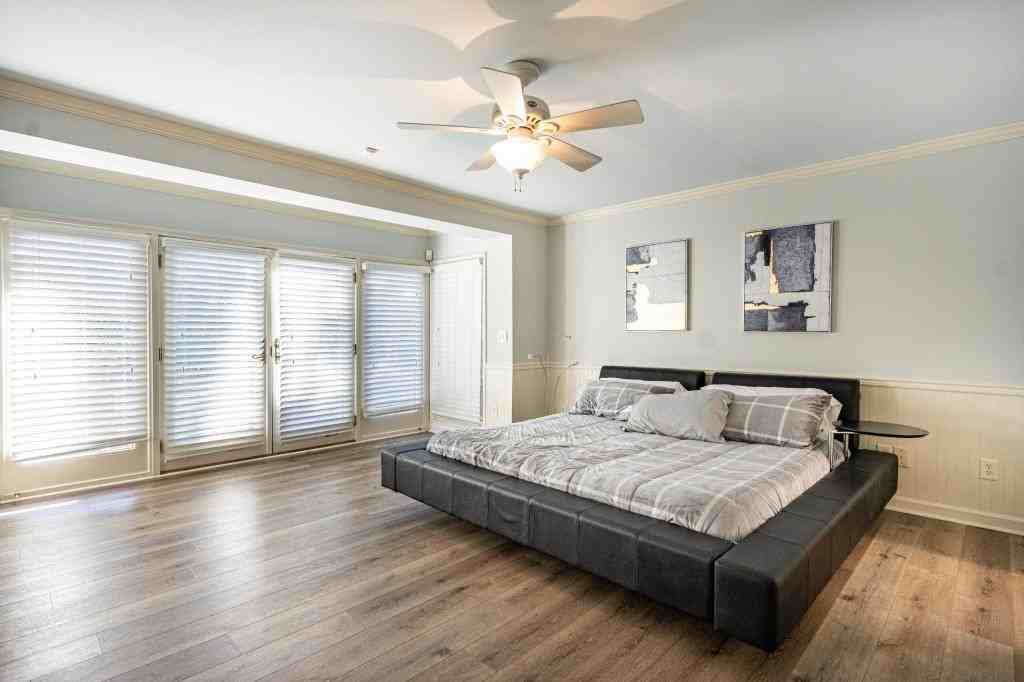 1305 Vernon St - Photo 6 of 14