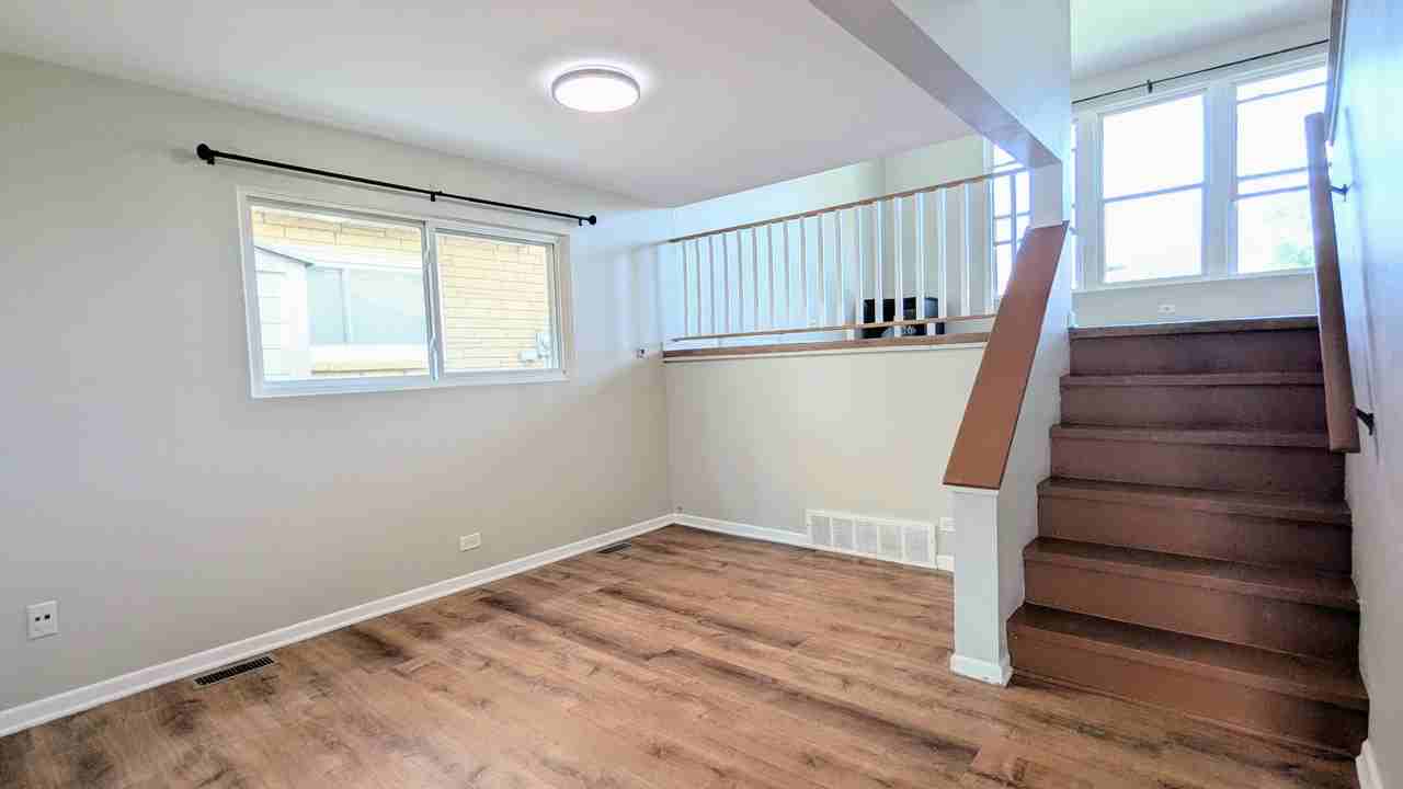 382 Dover Dr #1 - Photo 4 of 15