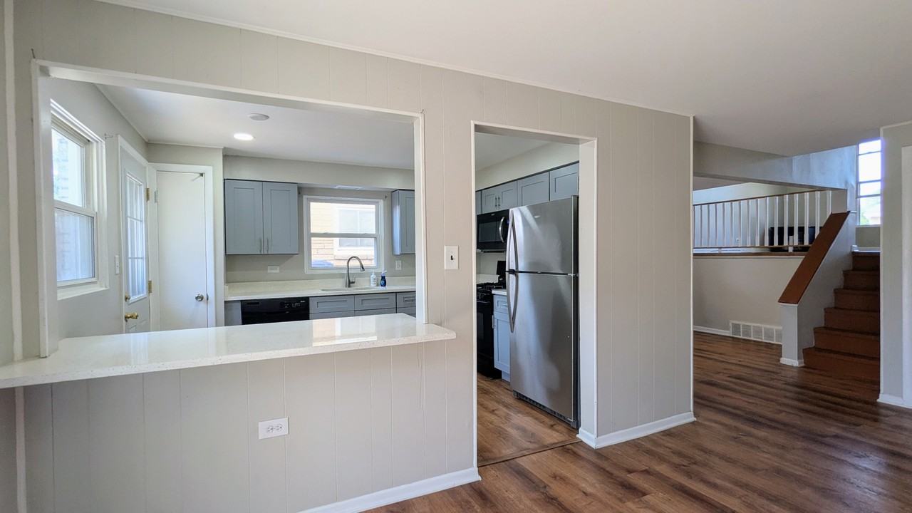 382 Dover Dr #1 - Photo 7 of 15