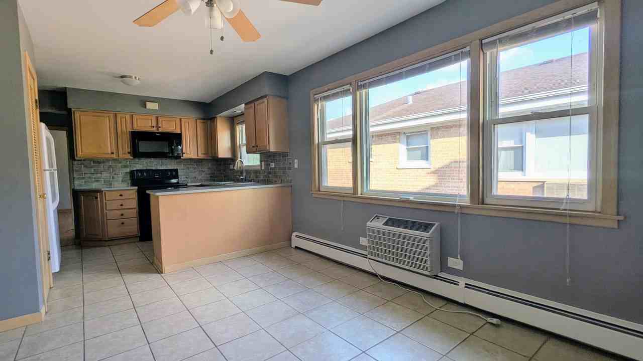 6920 N Rosemary Ln Apt 2e #2E - Photo 5 of 11