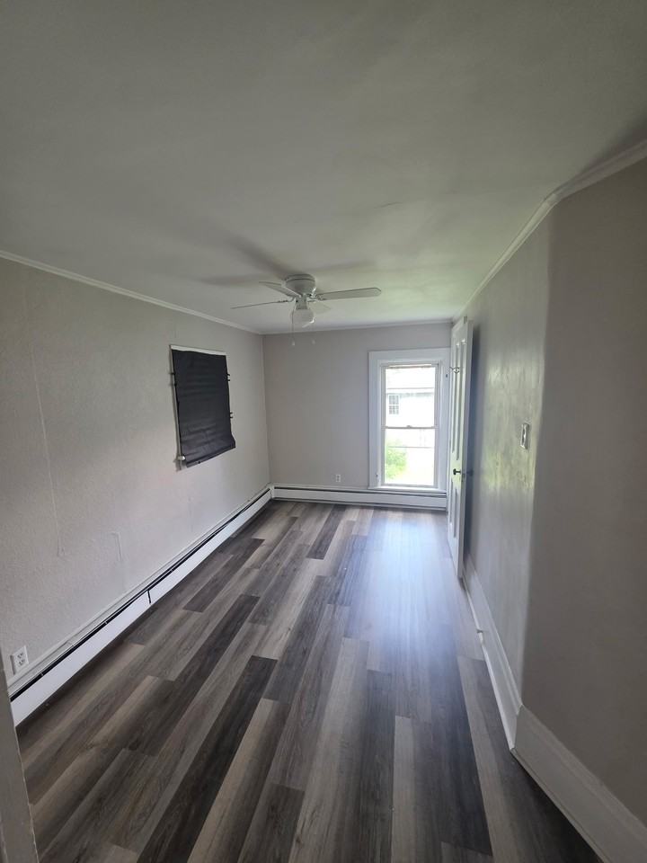 428 Eagle St Uppr 3 - Photo 2 of 7