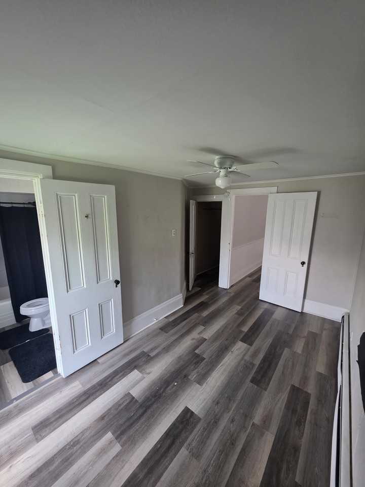 428 Eagle St Uppr 3 - Photo 5 of 7