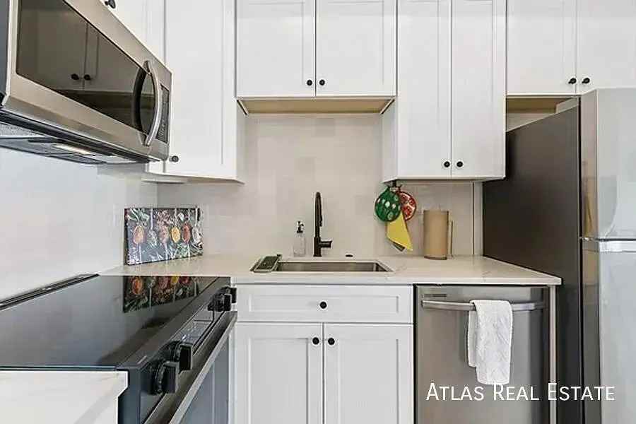 1404 Benton Street - Photo 3 of 15