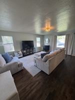 featured image of 447 N 5th St #1