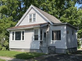 featured image of 8 Laurel St #1