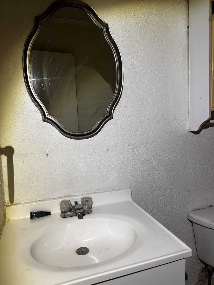 226 Ashcroft Dr #1 - Photo 4 of 11