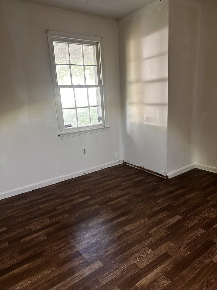 226 Ashcroft Dr #1 - Photo 5 of 11