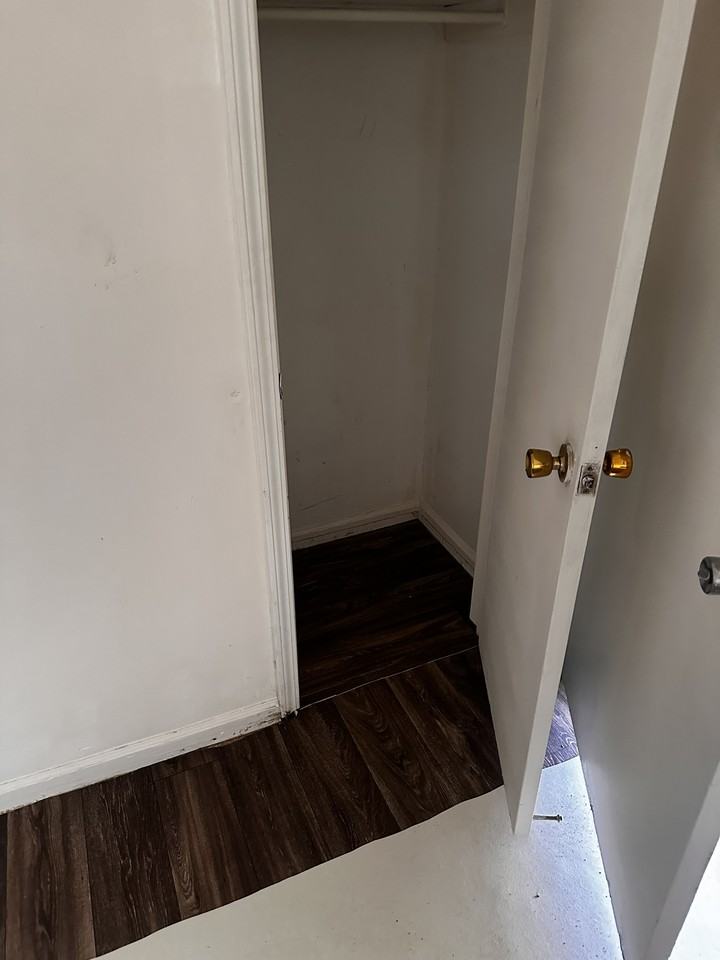 226 Ashcroft Dr #1 - Photo 7 of 11