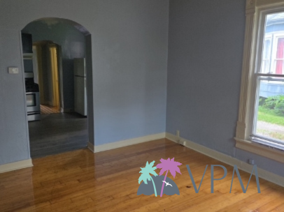 647 W Lexington Ave #A - Photo 2 of 12