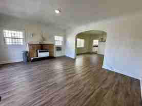226 S New Hampshire Ave - Photo 1 of 1