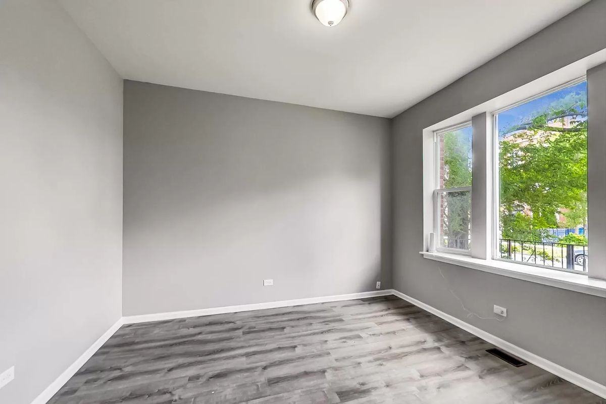 3829 W Maypole Ave - Photo 3 of 25