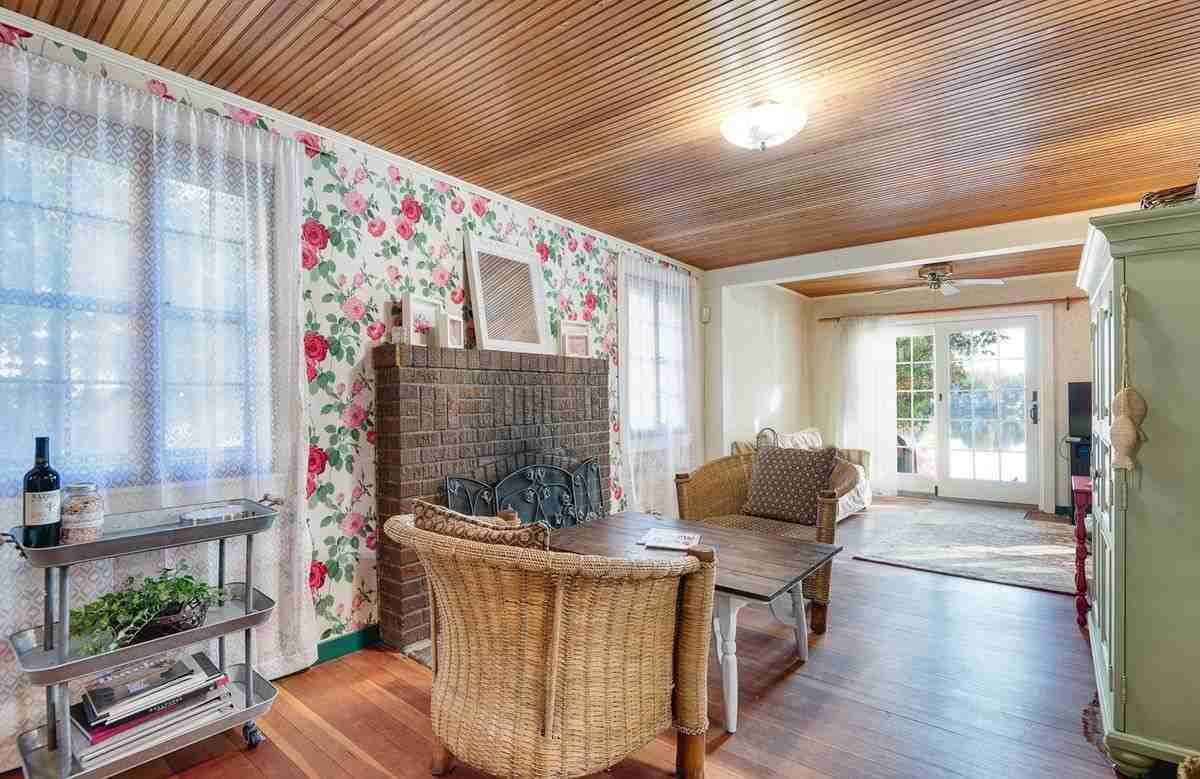 8038 Hill Trl N - Photo 6 of 14