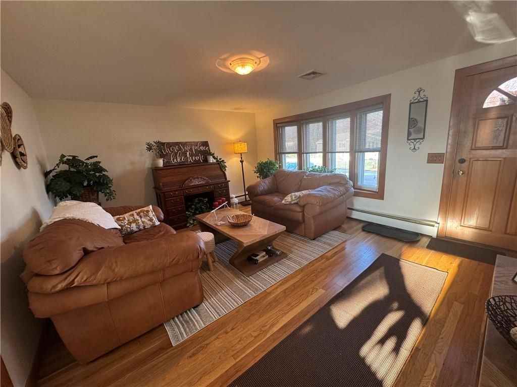 73 Armory Dr - Photo 2 of 15