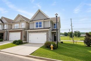 100 Squarewood Ln - Photo 1 of 1
