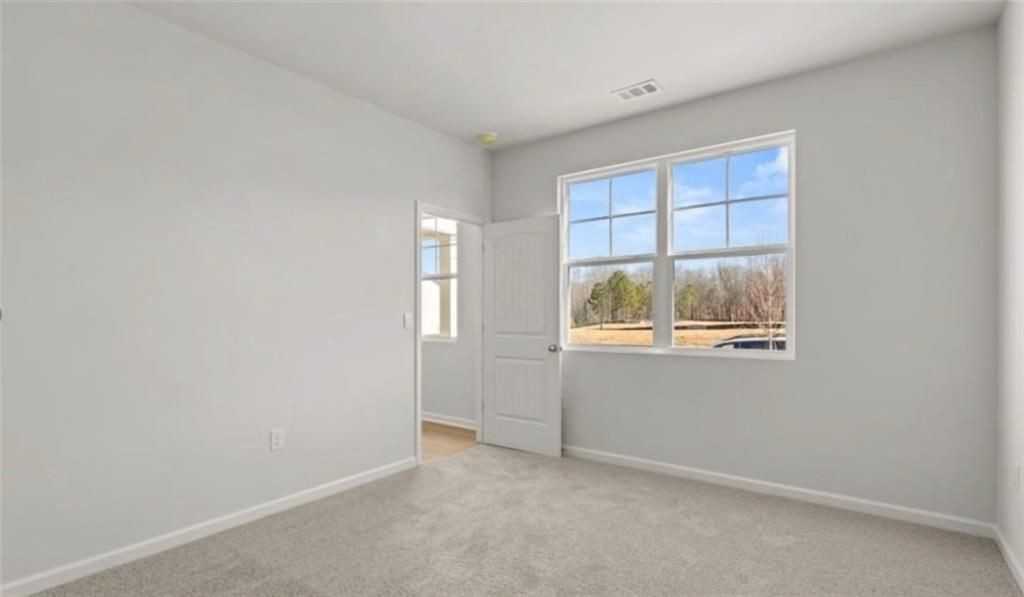 129 King Vlg - Photo 3 of 25